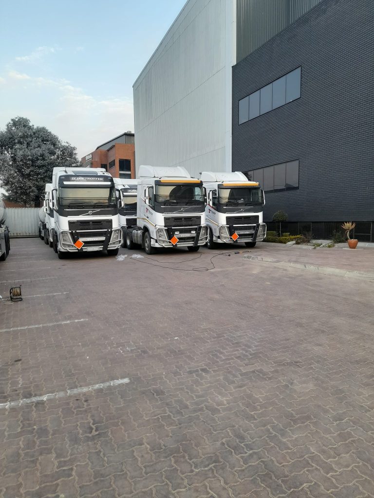 294312119_578375250555053_2689072476683238639_n